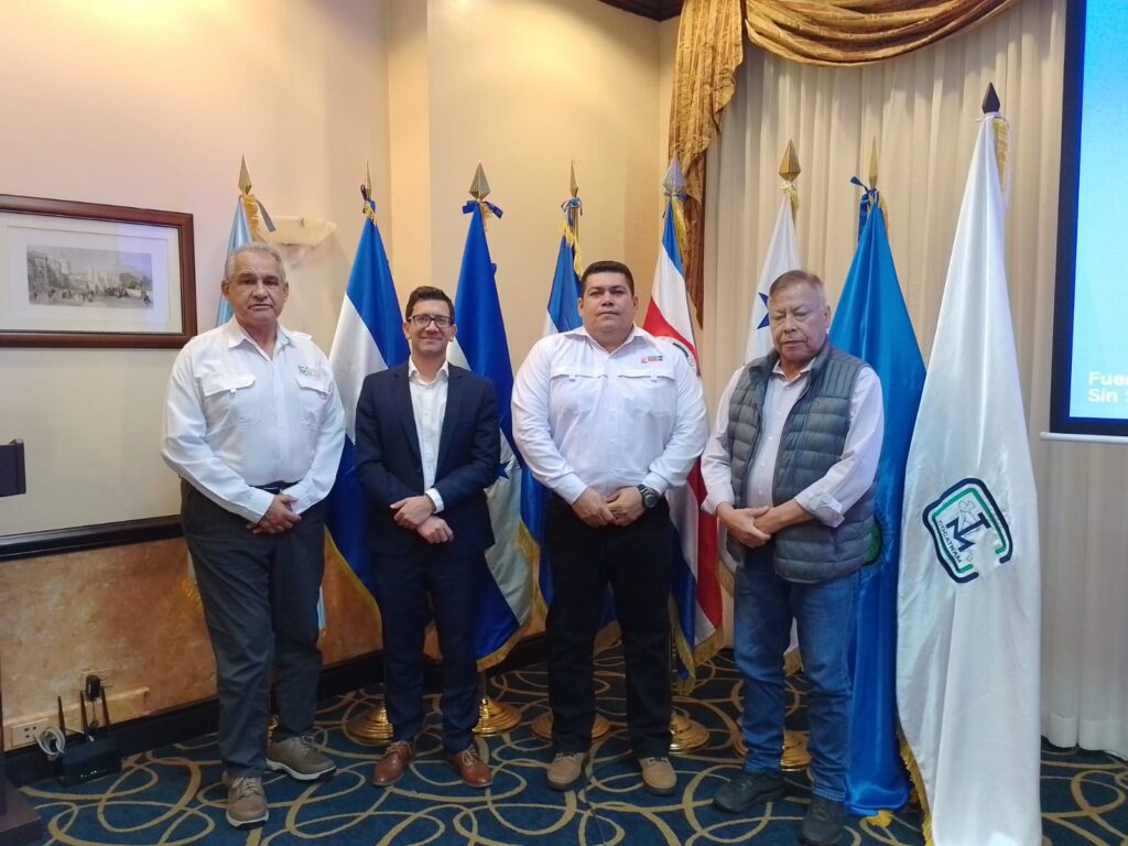 Miembros Comisiono de Vigilancia Cocatram 2023