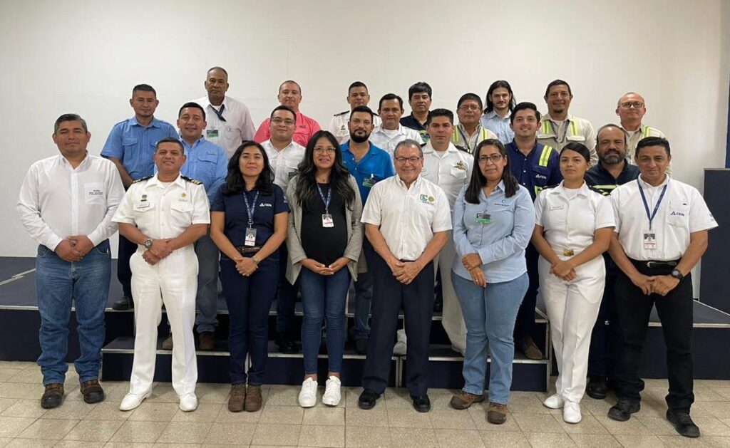 Participantes al Seminario Taller RETOS impartido por COCATRAM